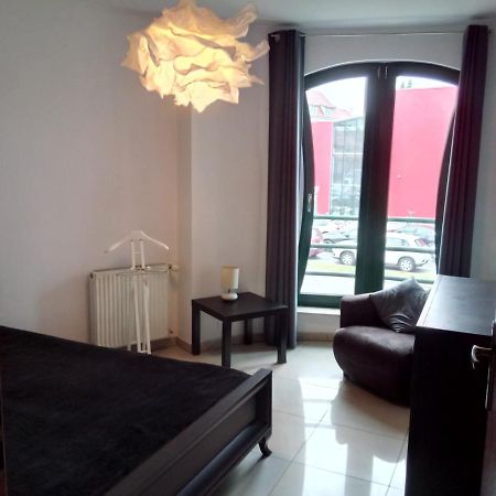 Apartamenty Krzywe Okna ジェロナ・グラ エクステリア 写真